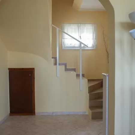 Vakantiehuis Sunrise Sanctuary Mandoukata