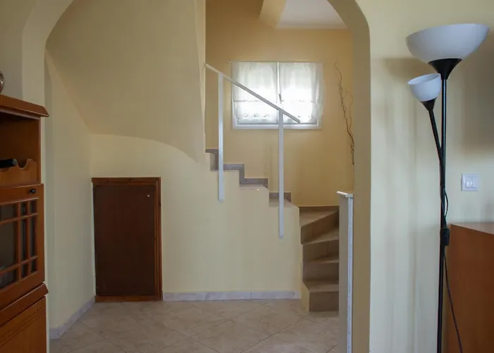 بيت للعطل Sunrise Sanctuary Mandoukata